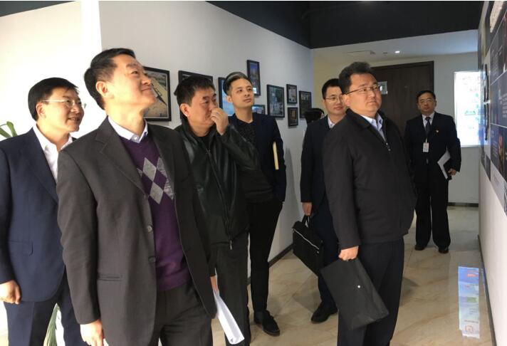 201911251733529092 集团党委书记、董事长任丁率队调研亿万先生mr官方网站商贸工作