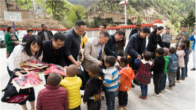 2019710135006131 亿万先生mr官方网站创新公司党委开展帮扶捐赠 和走访慰问活动