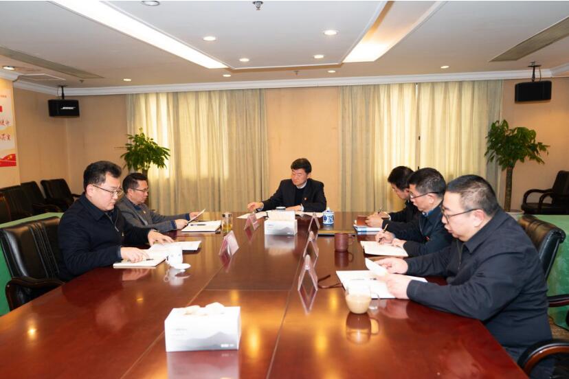 20201141139434002 亿万先生mr官方网站集团党委召开中心组学习专题研讨 党的十九届四中全会及省委十一届六次 全会精神