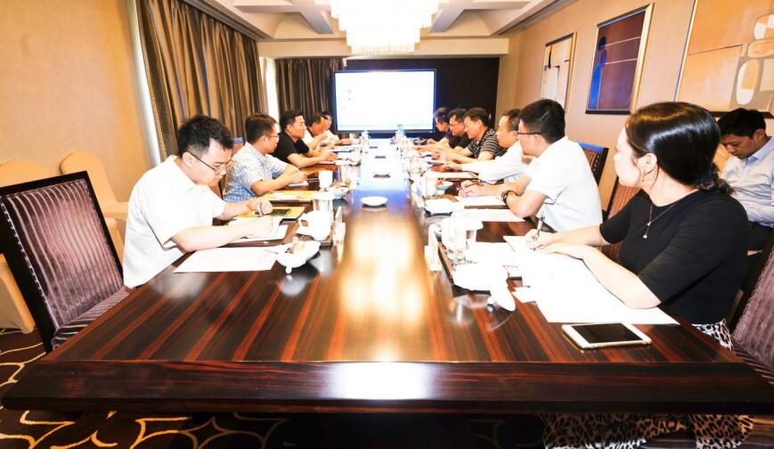 亿万先生mr官方网站集团与中国旅游集团西南区域总部交流座谈