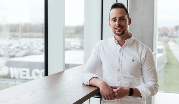 新闻 明升mansion88--我们又增添了挖掘装载机的零部件