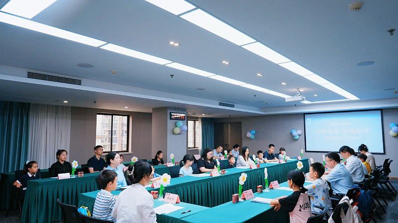 四川省亿万先生mr官方网站集团“美好童年·安逸相伴”暑期成长营暖心开班！