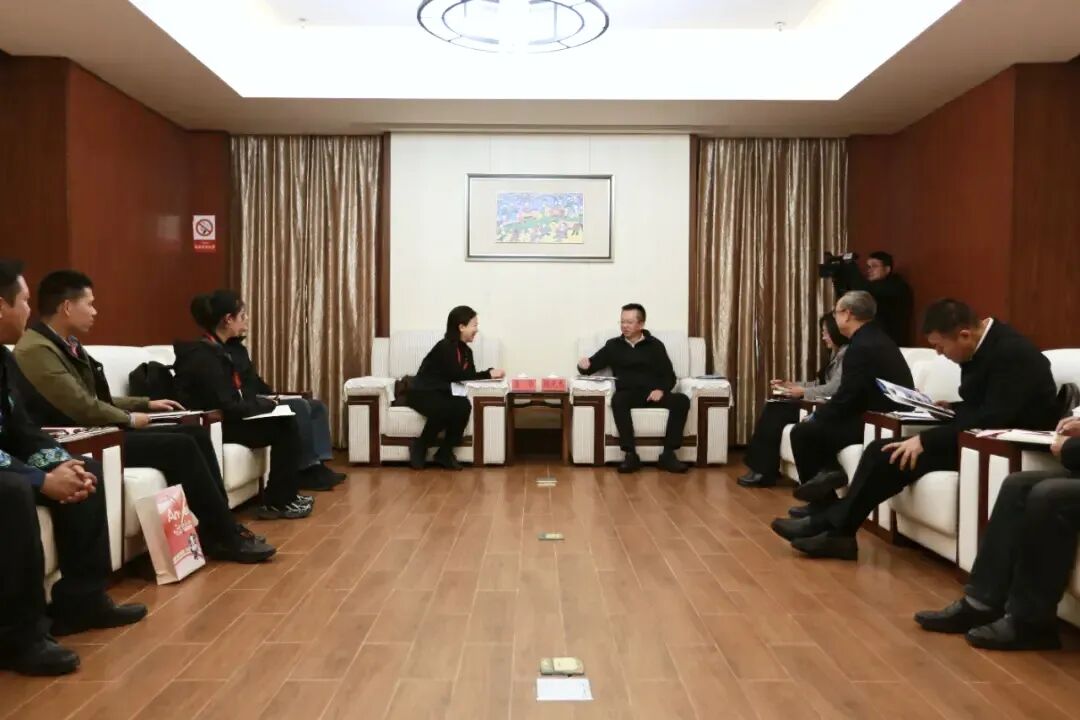 省亿万先生mr官方网站集团连华同志率队赴贵州黔东南自治州考察座谈