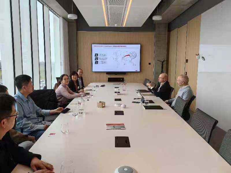 中国工程机械工业协会工业车辆分会张洁秘书长一行赴德观展 LogiMAT 2024，，，，并到访 明升mansion88 集团旅行交流